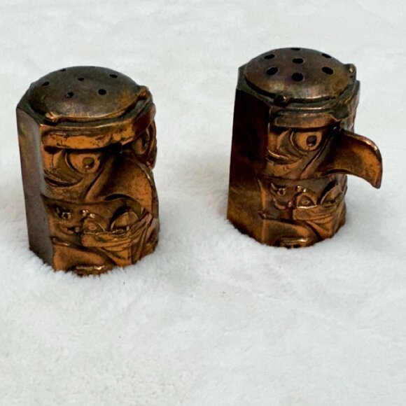 Vintage Totem Salt & Pepper 1.8" Shakers  Copper/Bronze Made in Japan - Picture 2 of 10